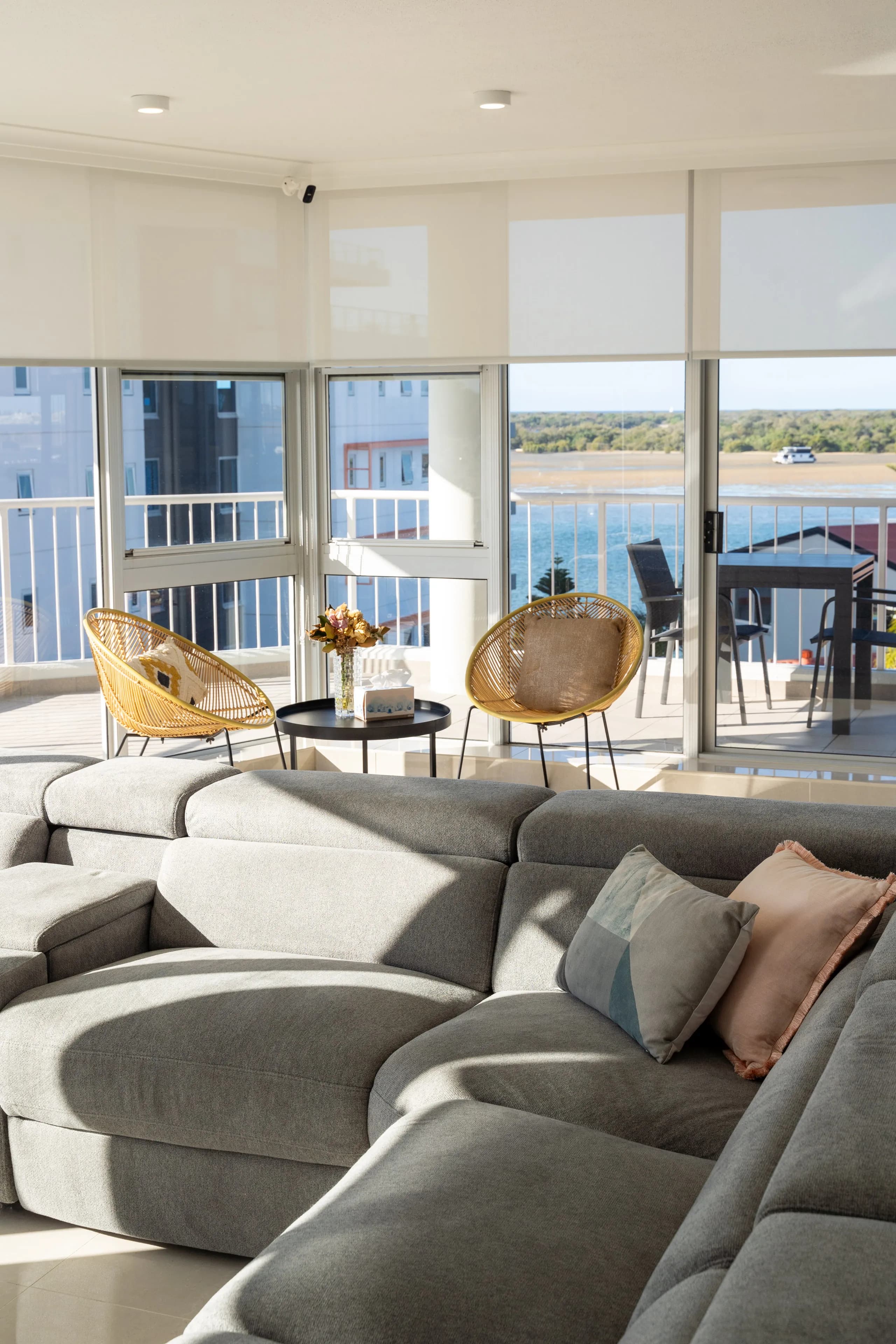 Panoramic 3BD Penthouse, Views + Rooftop Terrace