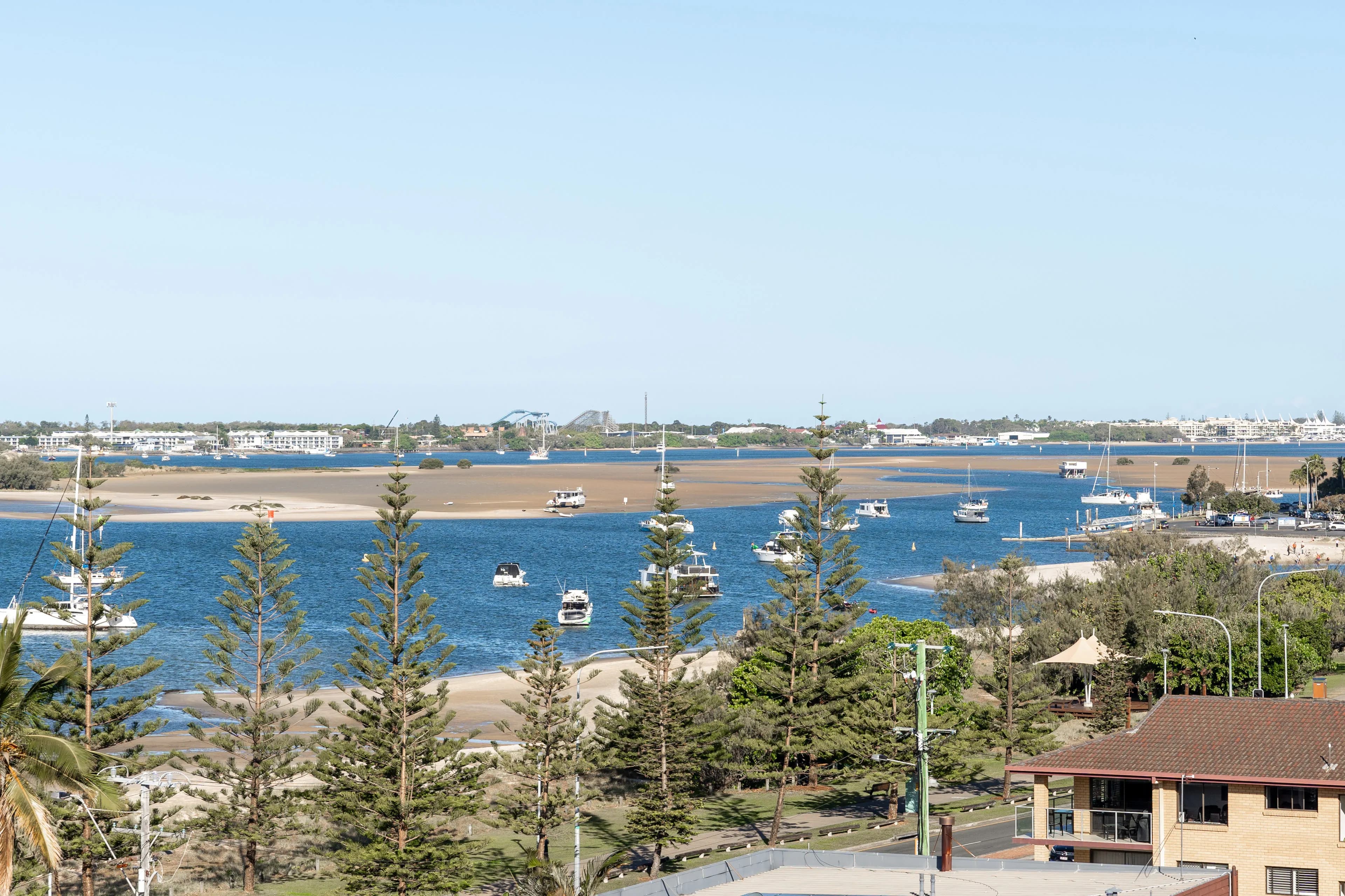 Panoramic 3BD Penthouse, Views + Rooftop Terrace - Image 3