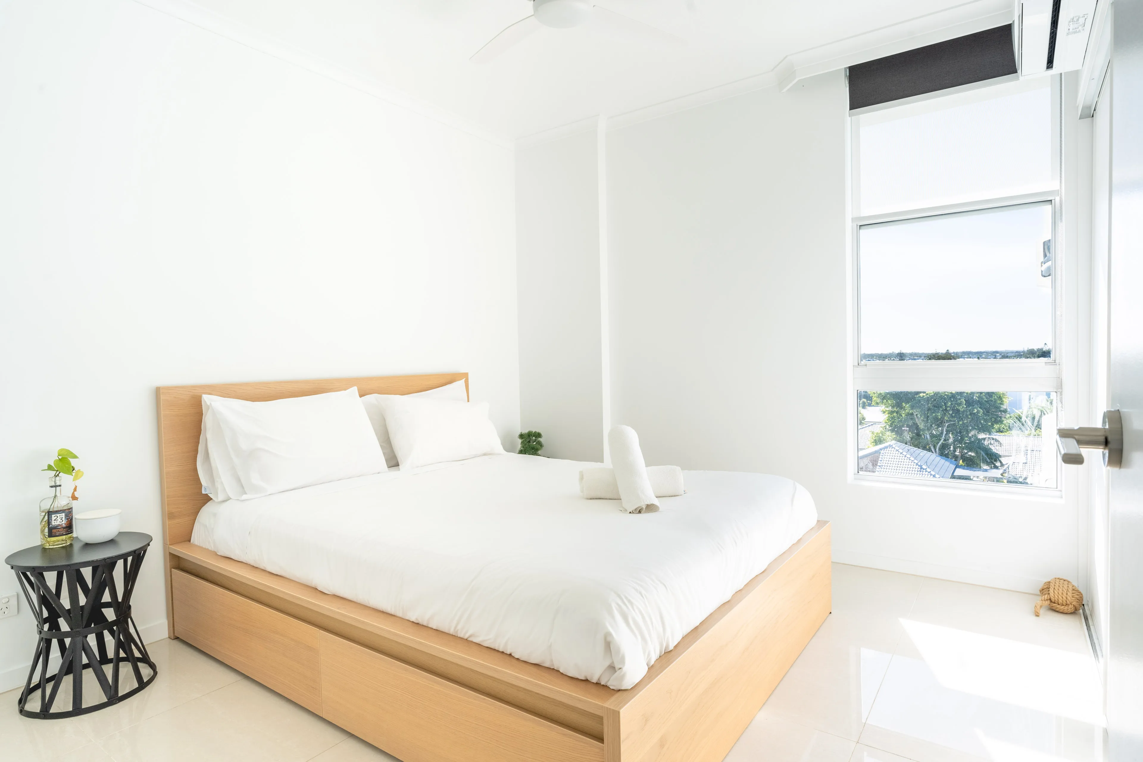 Panoramic 3BD Penthouse, Views + Rooftop Terrace - Image 4