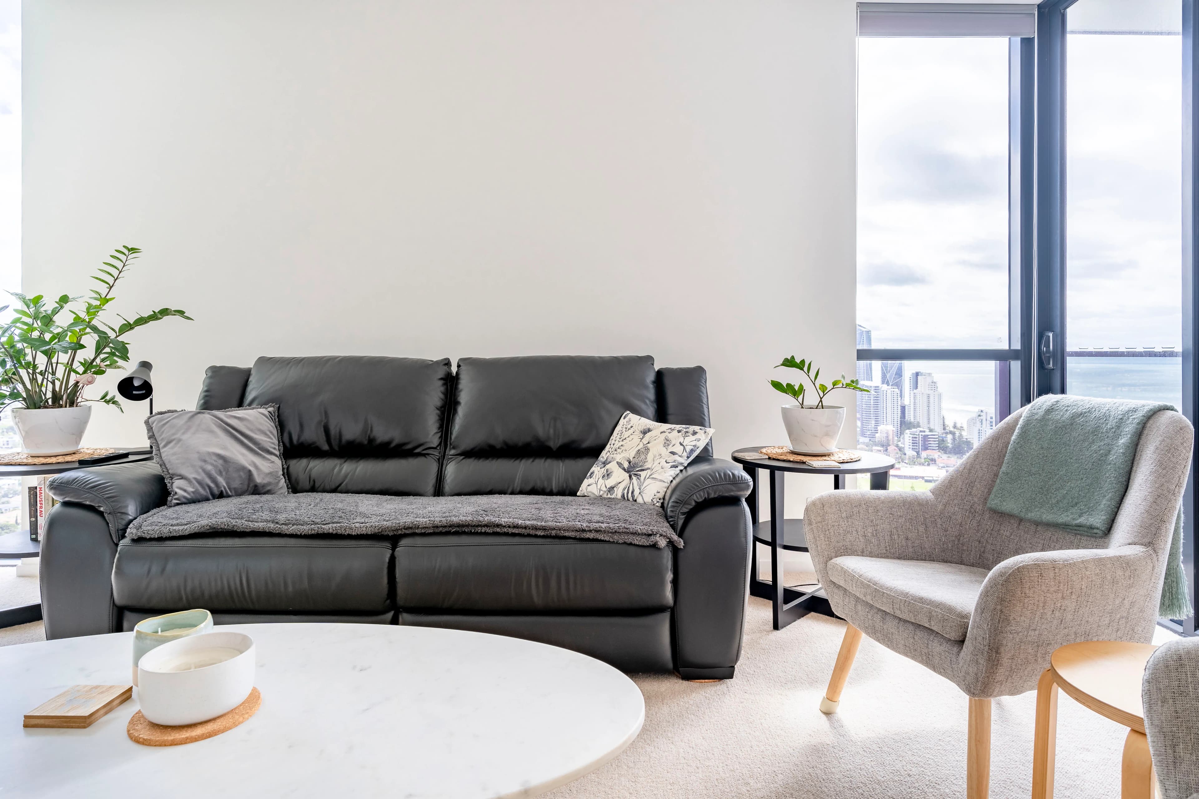 Spectacular Ocean&City Views+Pool,Gym,Parking - Image 2