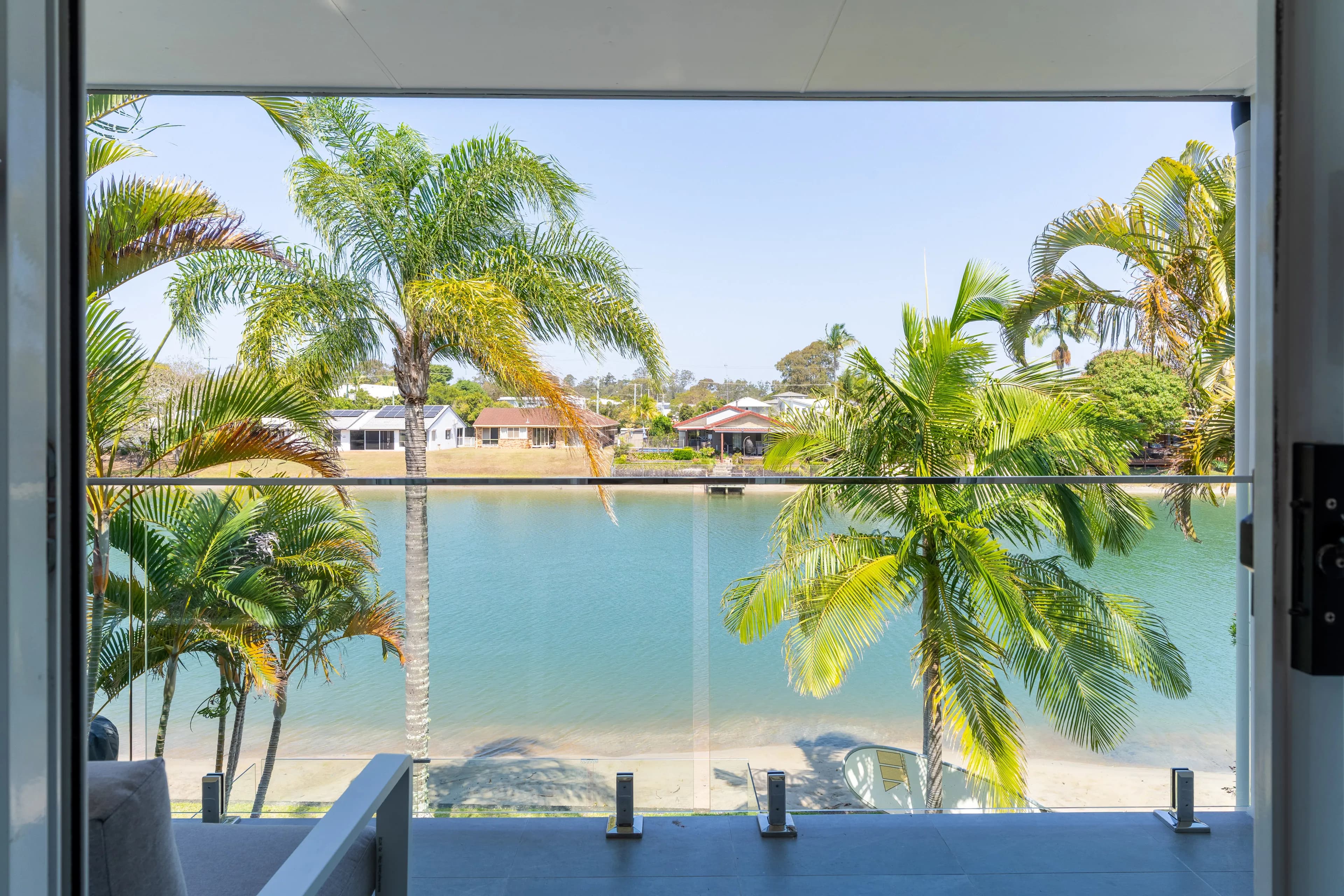 Ultimate Waterfront Bliss! 3BD Tropical Escape - Image 5