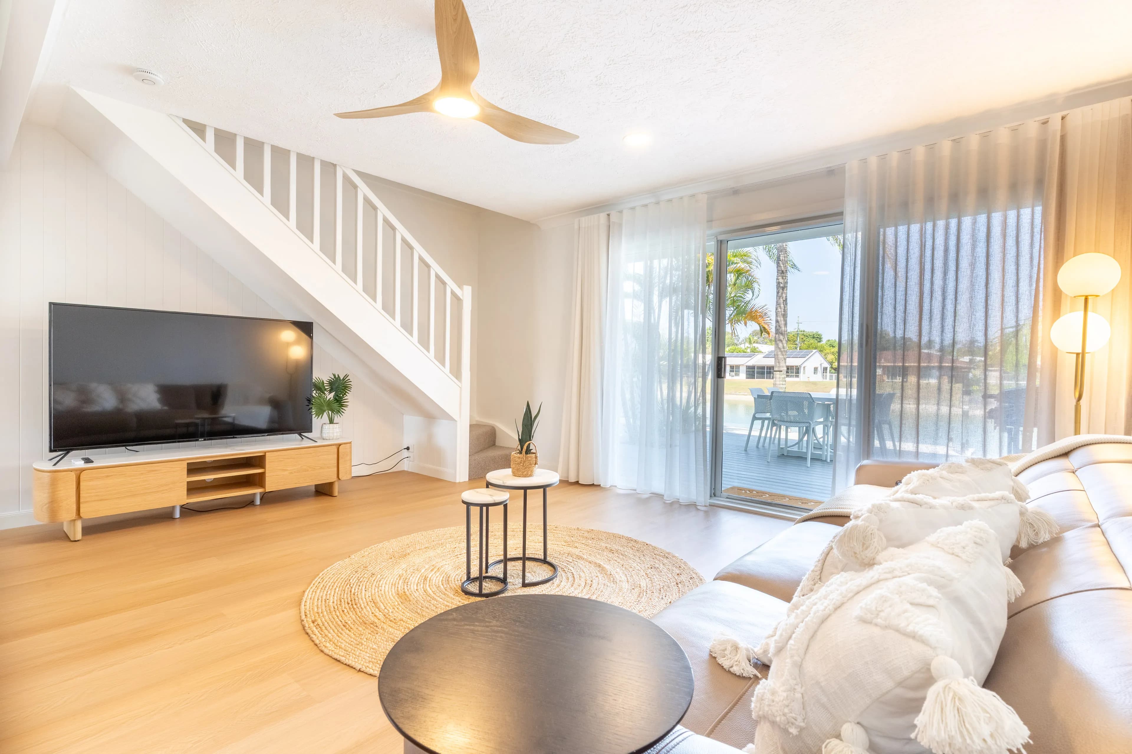 Ultimate Waterfront Bliss! 3BD Tropical Escape - Image 6