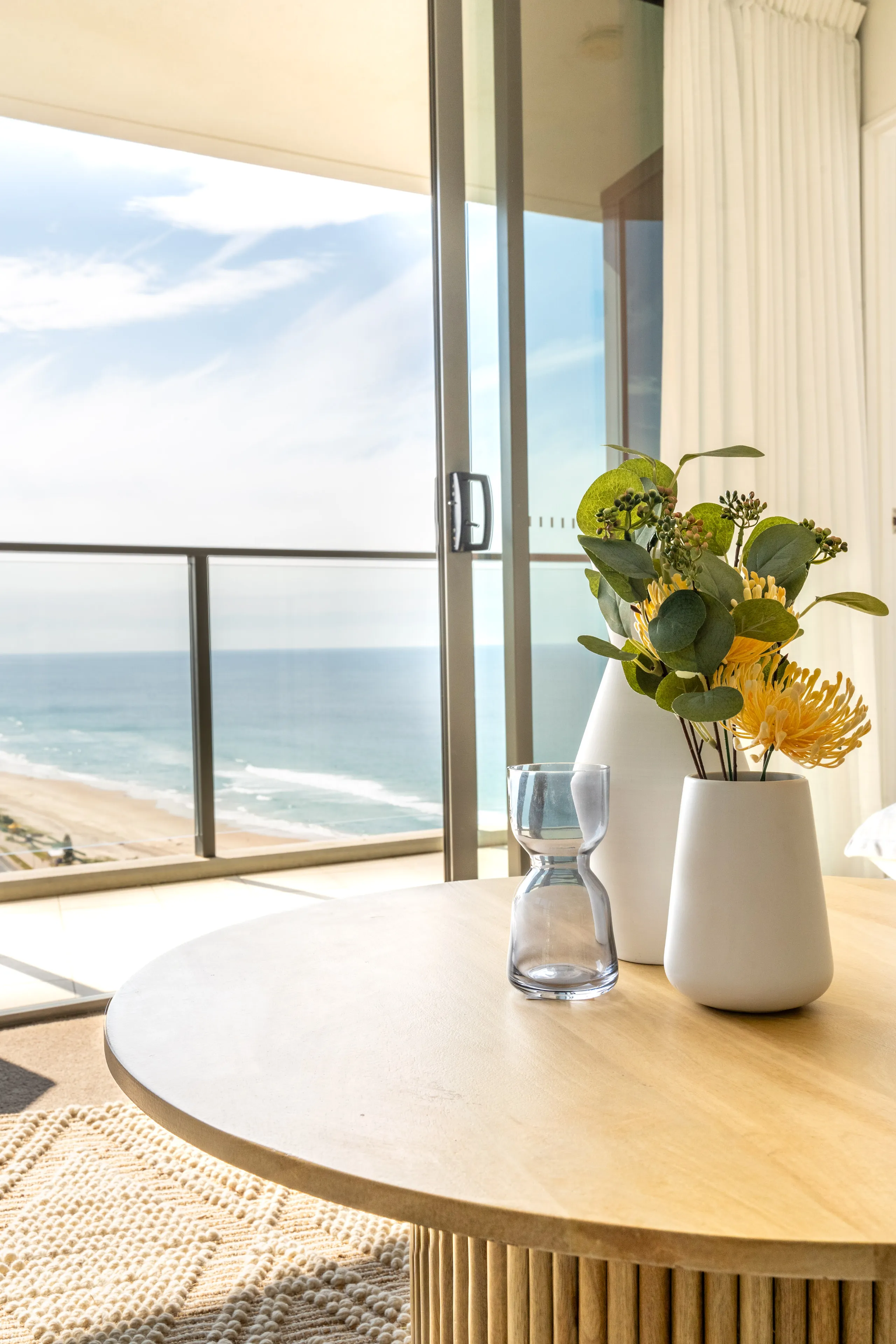Beachfront 1BR Haven! Ocean Views, Iconic Location - Image 5