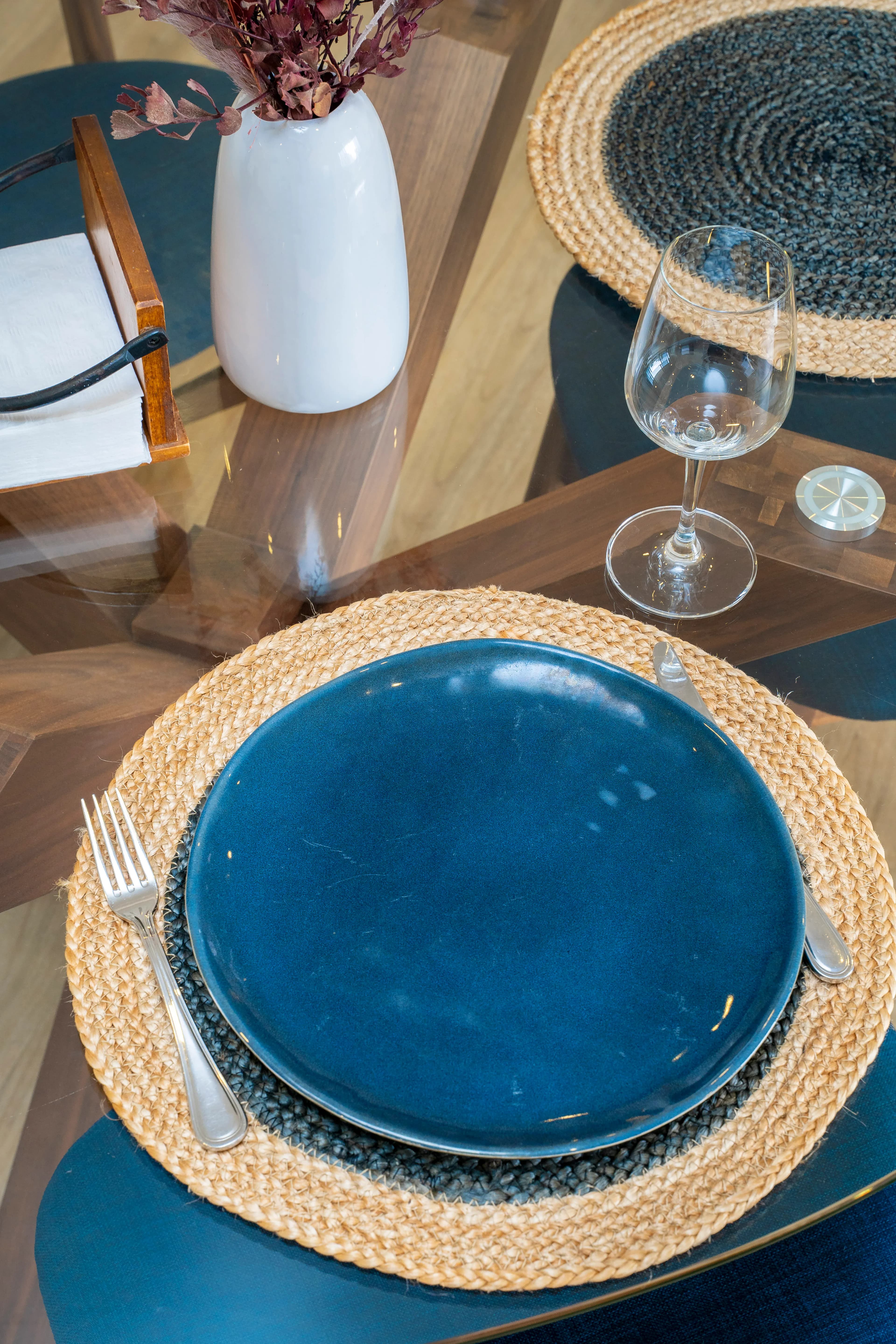 Fantastic Ocean & River Views! Pool, Gym & Sauna - Image 2