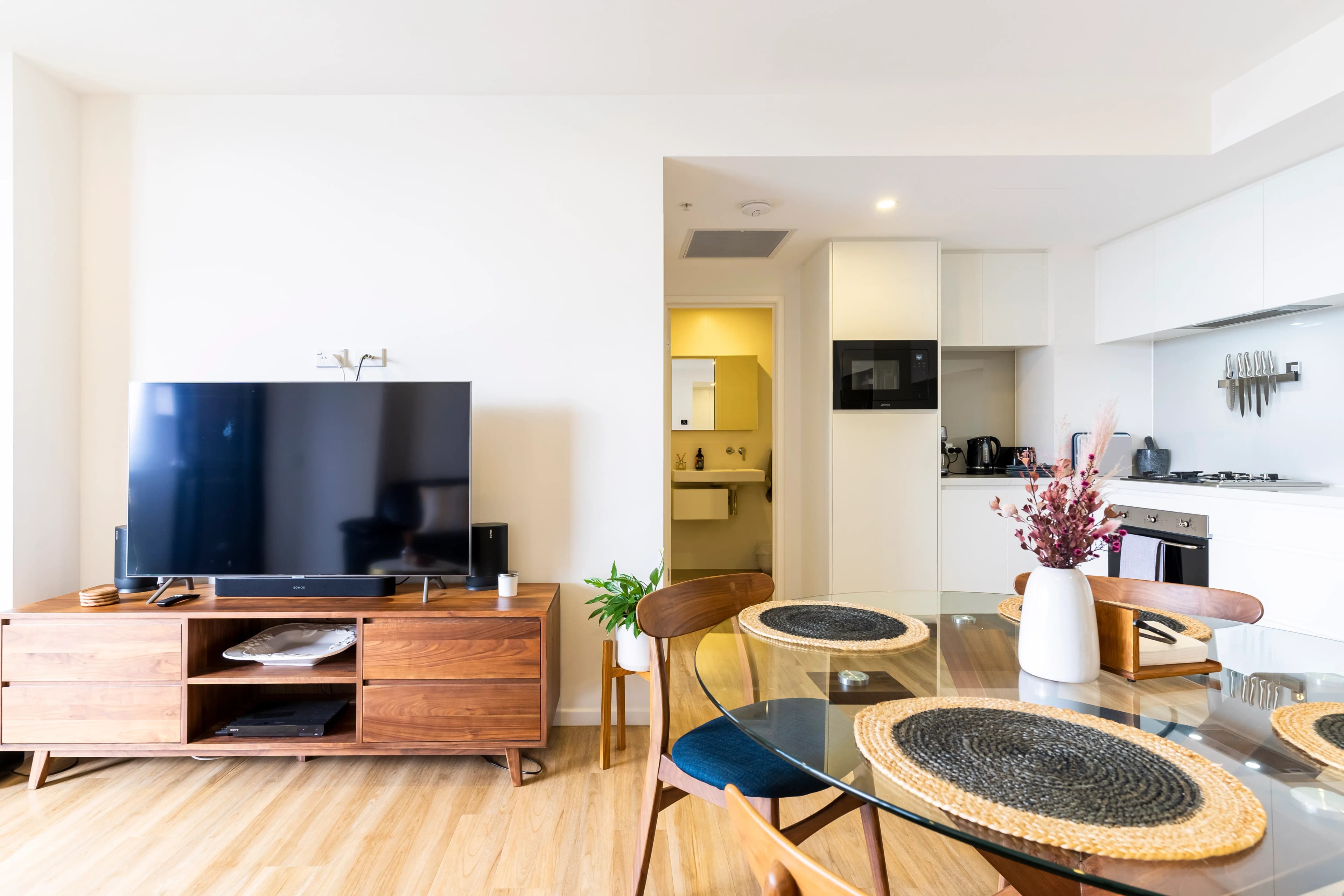 Fantastic Ocean & River Views! Pool, Gym & Sauna - Image 7