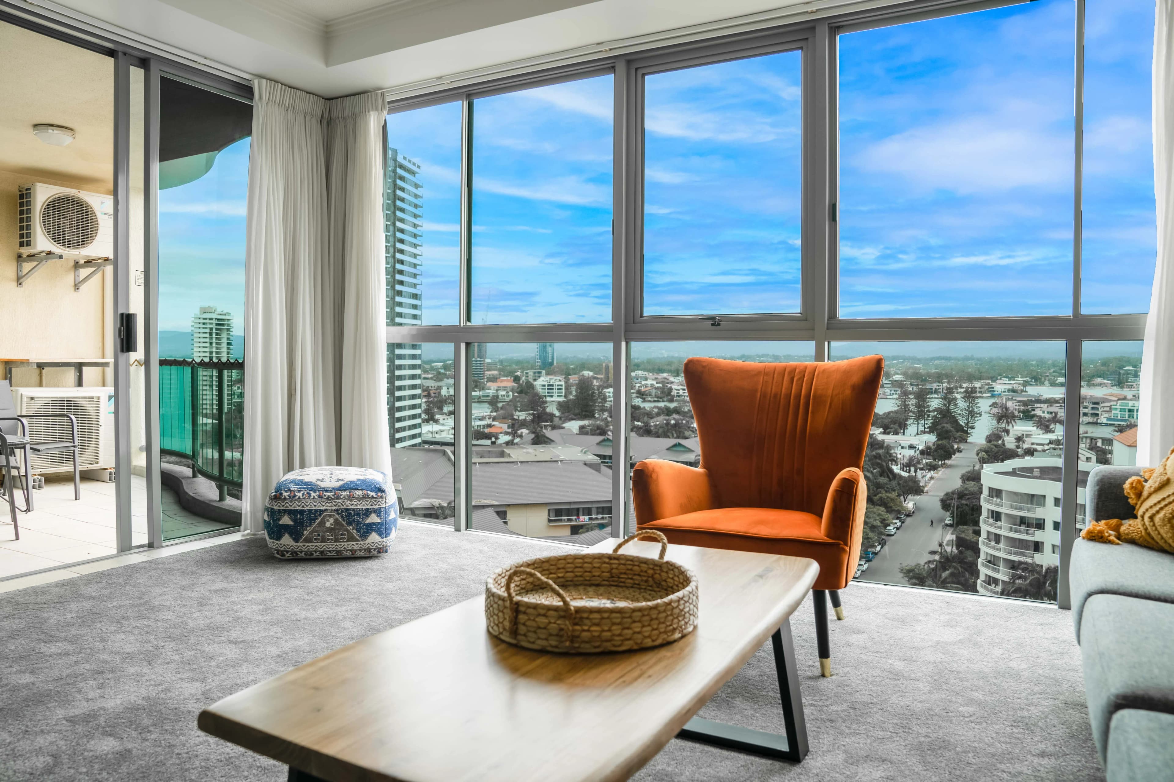 Spacious Apt with River Views+Amazing Facilities! - Image 2