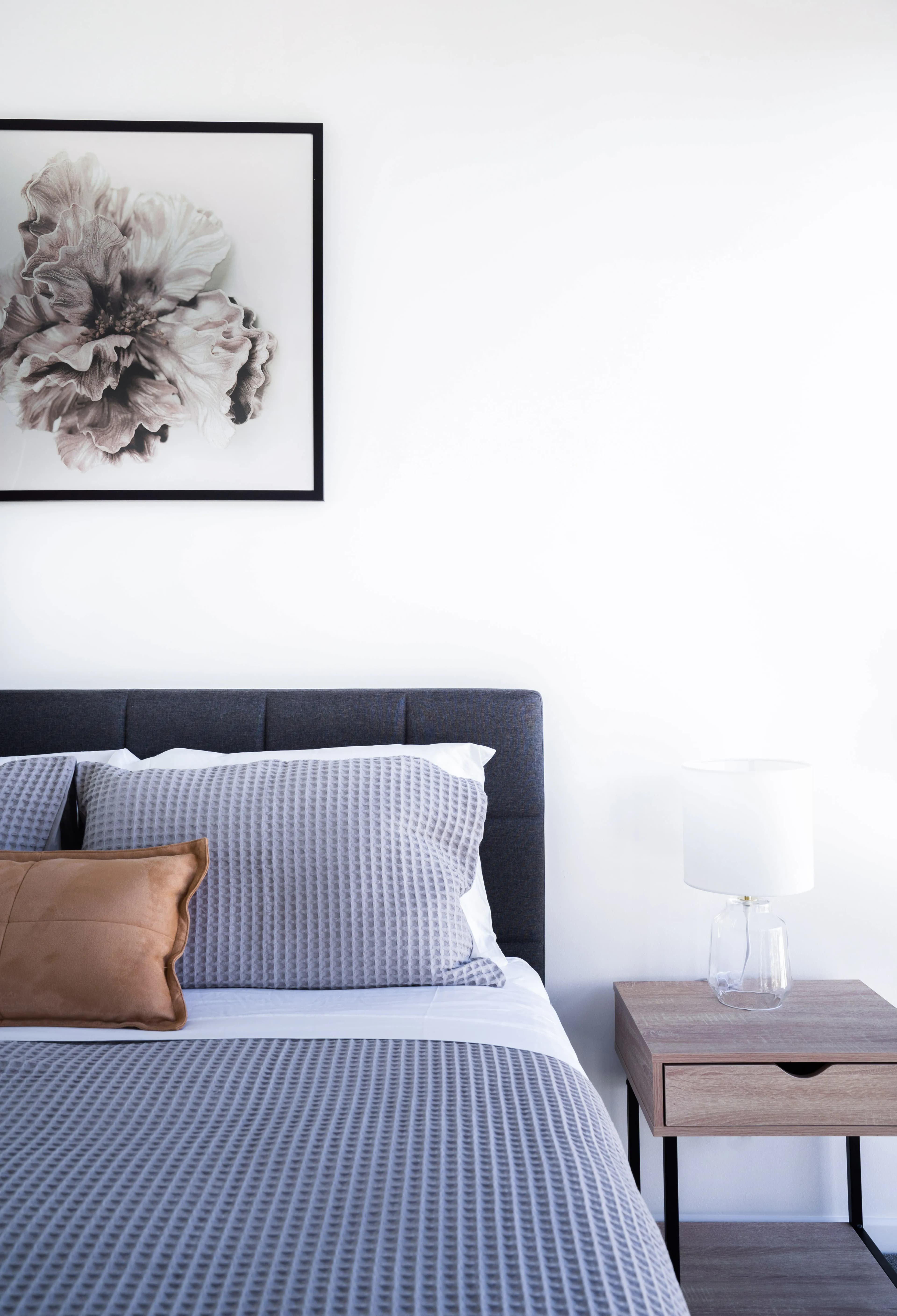 Stunning Sunsets, River Views & Central Location! - Image 2