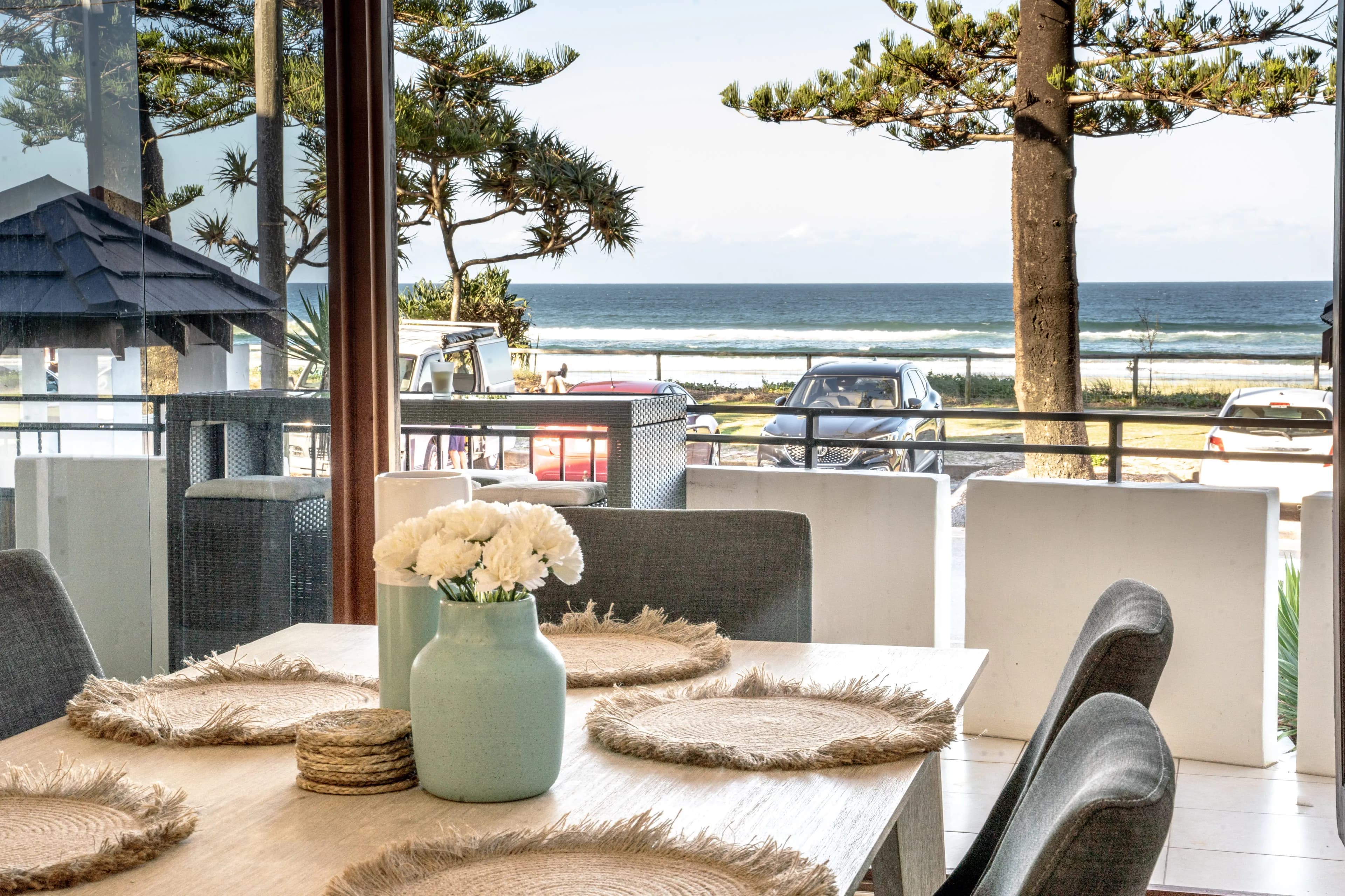 Ultimate Beachfront Bliss! 3BD Tropical Escape - Image 4